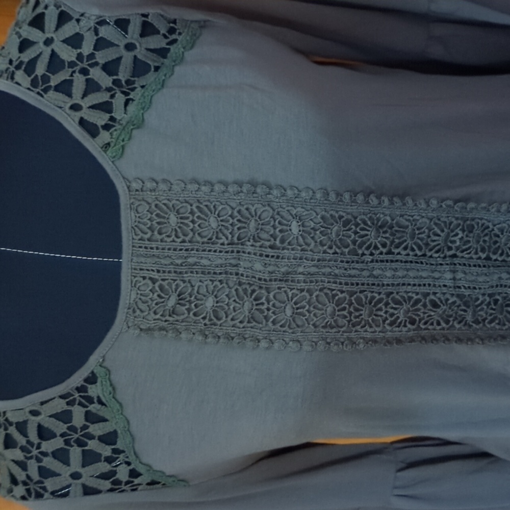 Andre by Unit Tunic - Picture 2 of 5